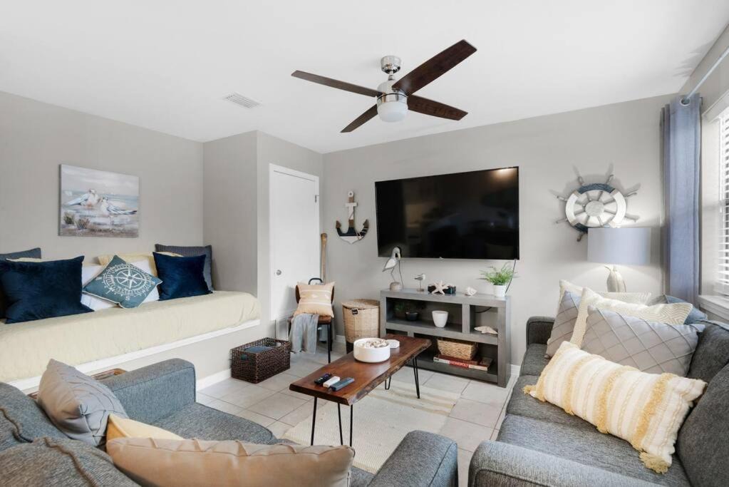 Photo of Livingroom in Panama City Beach