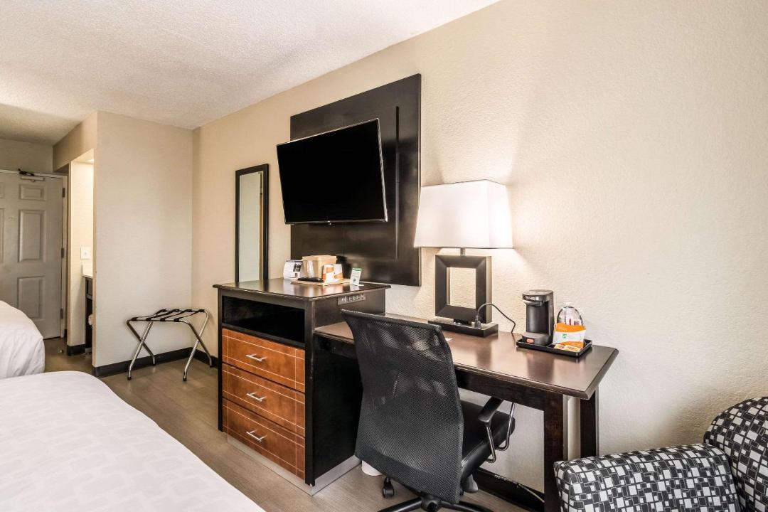 Photo of Bedroom in Northwest Pensacola