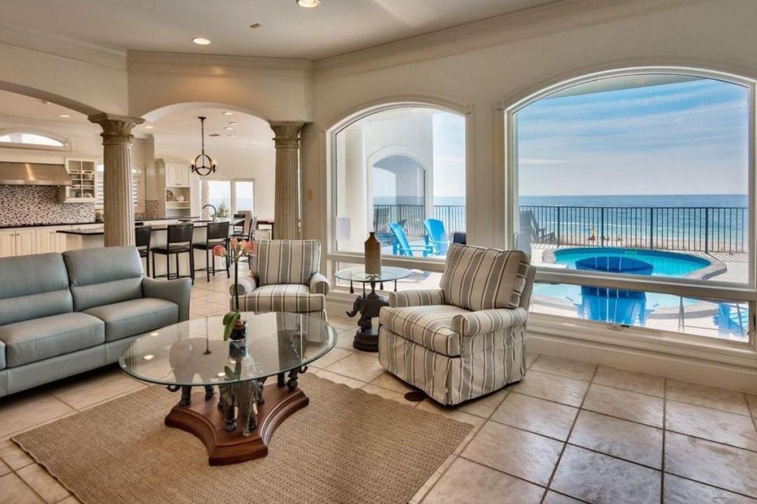 Photo of Livingroom in Crystal Beach