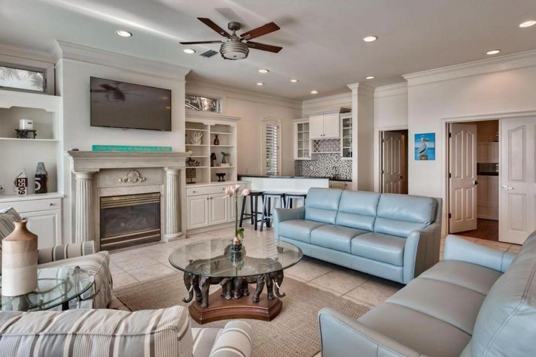 Photo of Livingroom in Crystal Beach