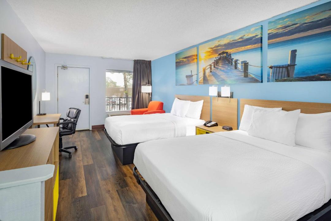 Photo of Bedroom in Northwest Pensacola