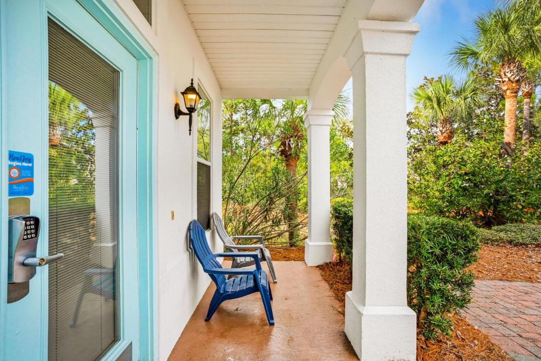 Photo of Patio Balcony in Villages of Crystal Beach