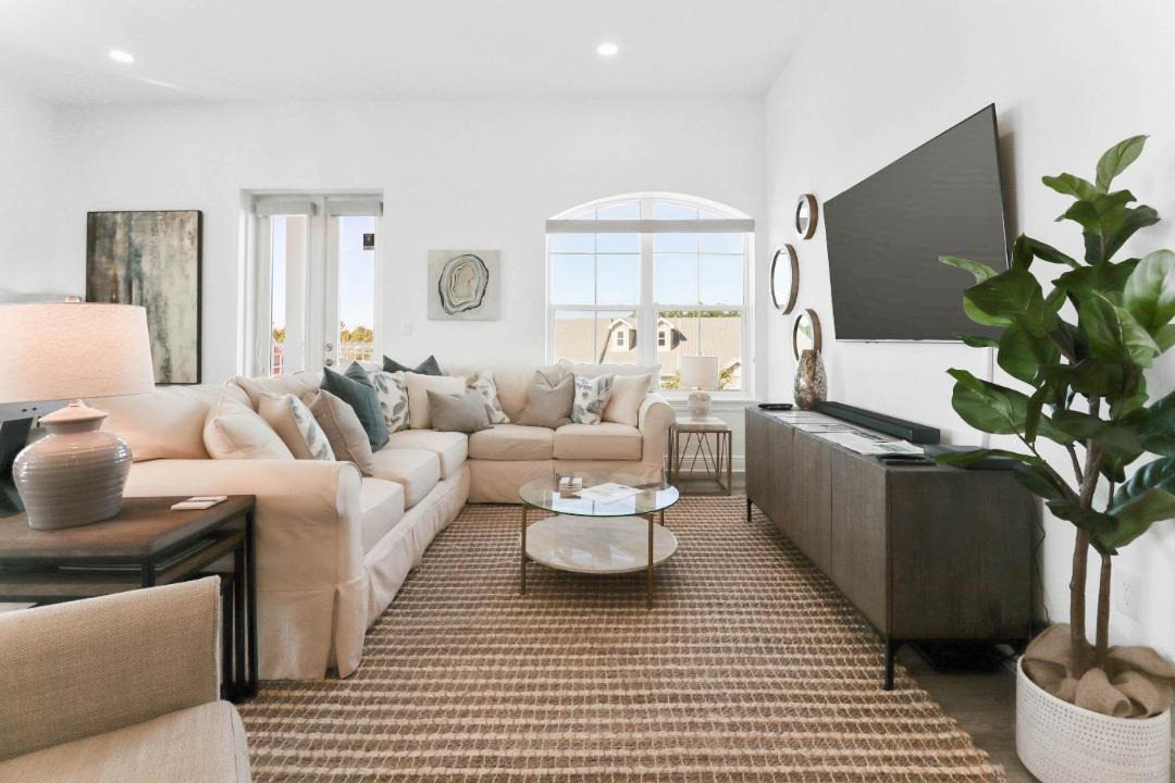 Photo of Livingroom in Gulf Place