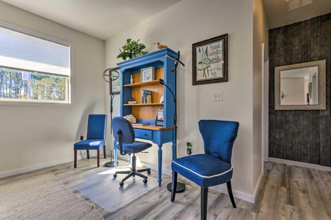 Photo of Livingroom in Gulf Breeze