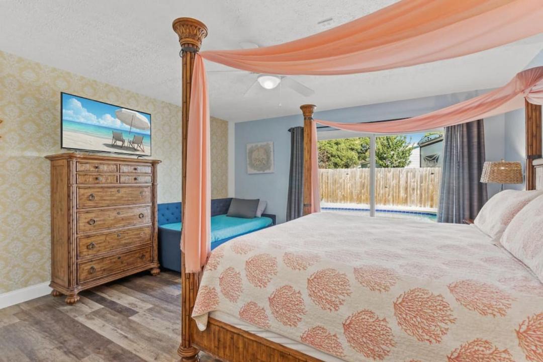 Photo of Bedroom in El Centro Beach