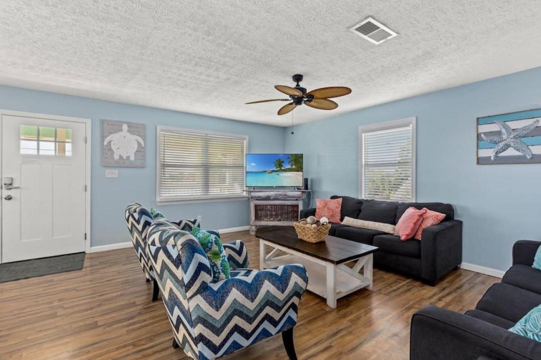 Photo of Livingroom in El Centro Beach