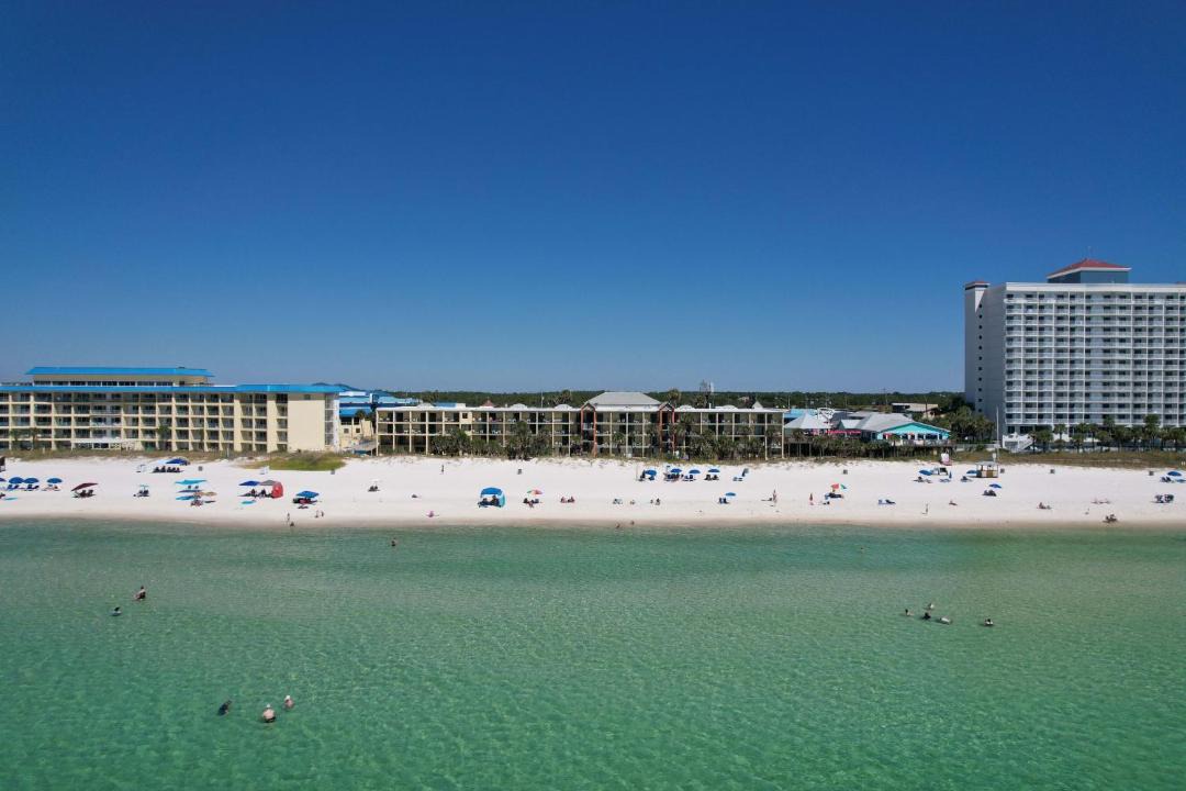 Photo of Others in Bahama Beach