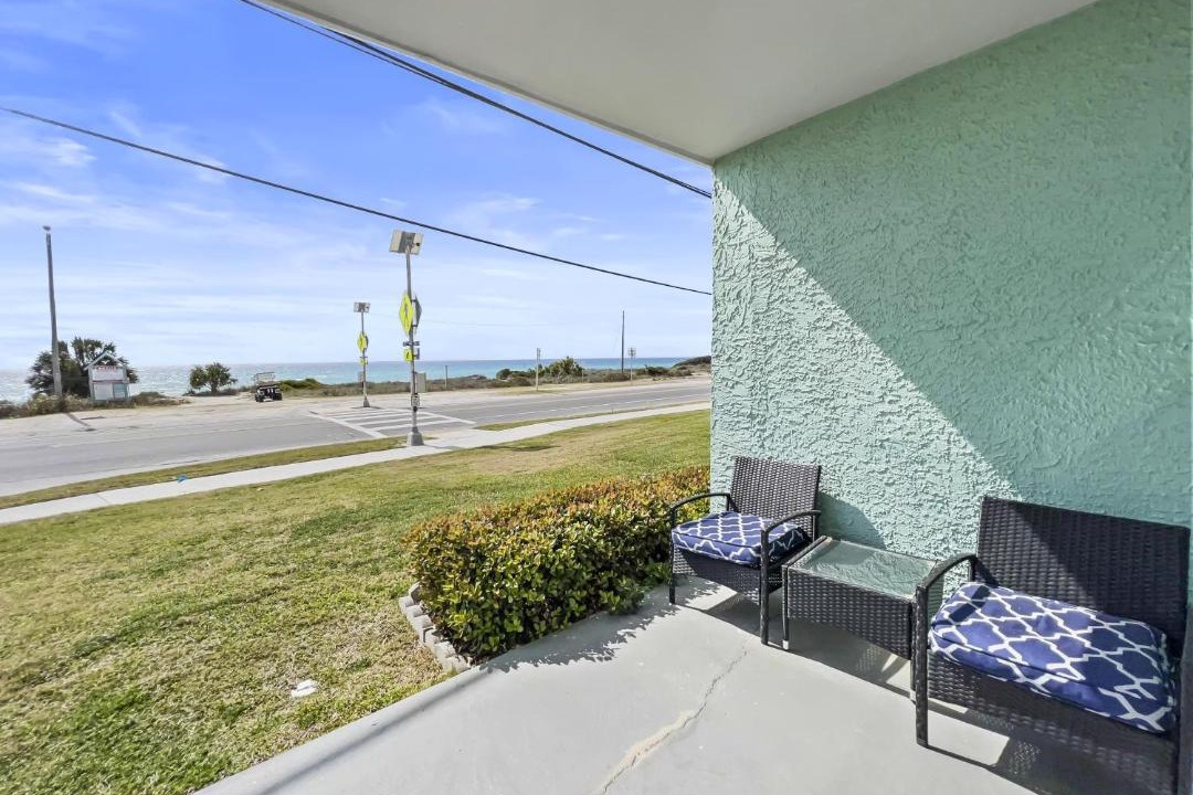 Photo of Patio Balcony in Laguna Beach