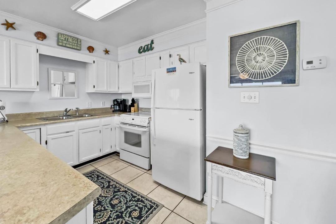 Photo of Kitchen in Laguna Beach