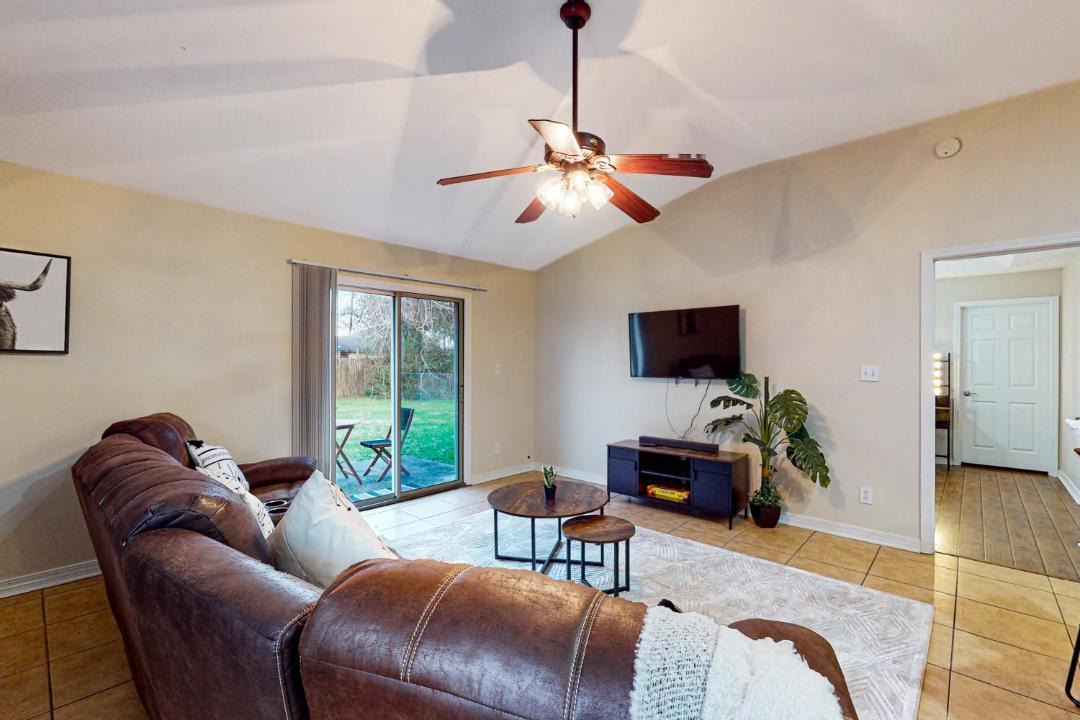 Photo of Livingroom in Pensacola