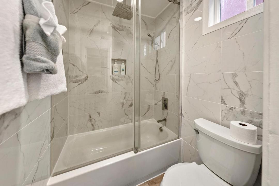 Photo of Bathroom in Holiday Isle