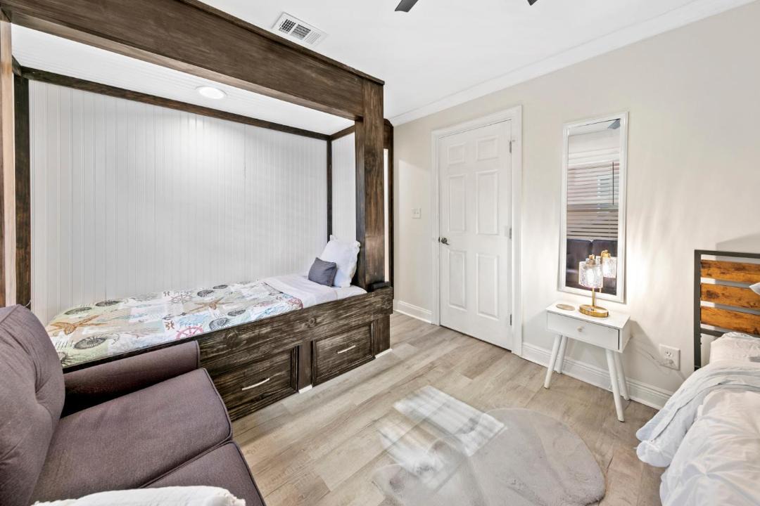Photo of Bedroom in Holiday Isle