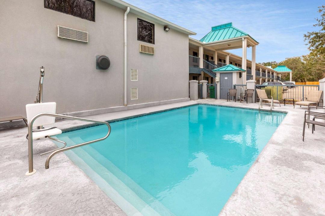 Photo of Others in Gulf Hills