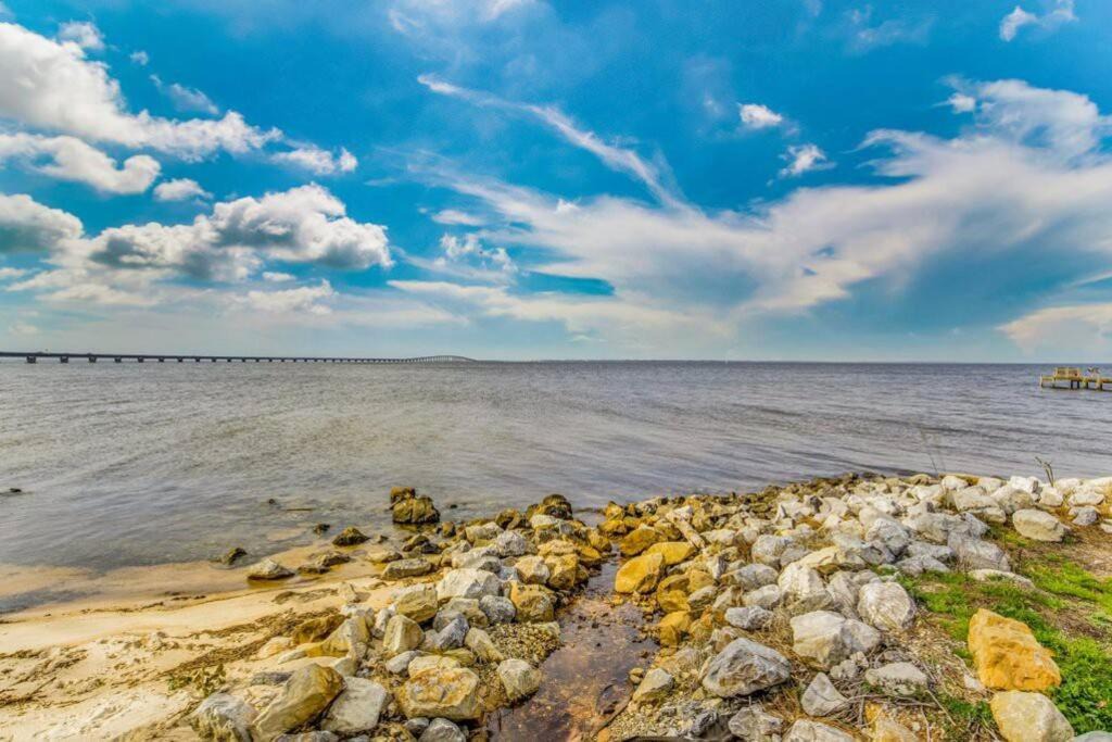 Photo of Others in Gulf Breeze