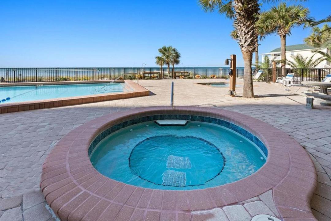 Photo of Patio Balcony in Lower Grand Lagoon
