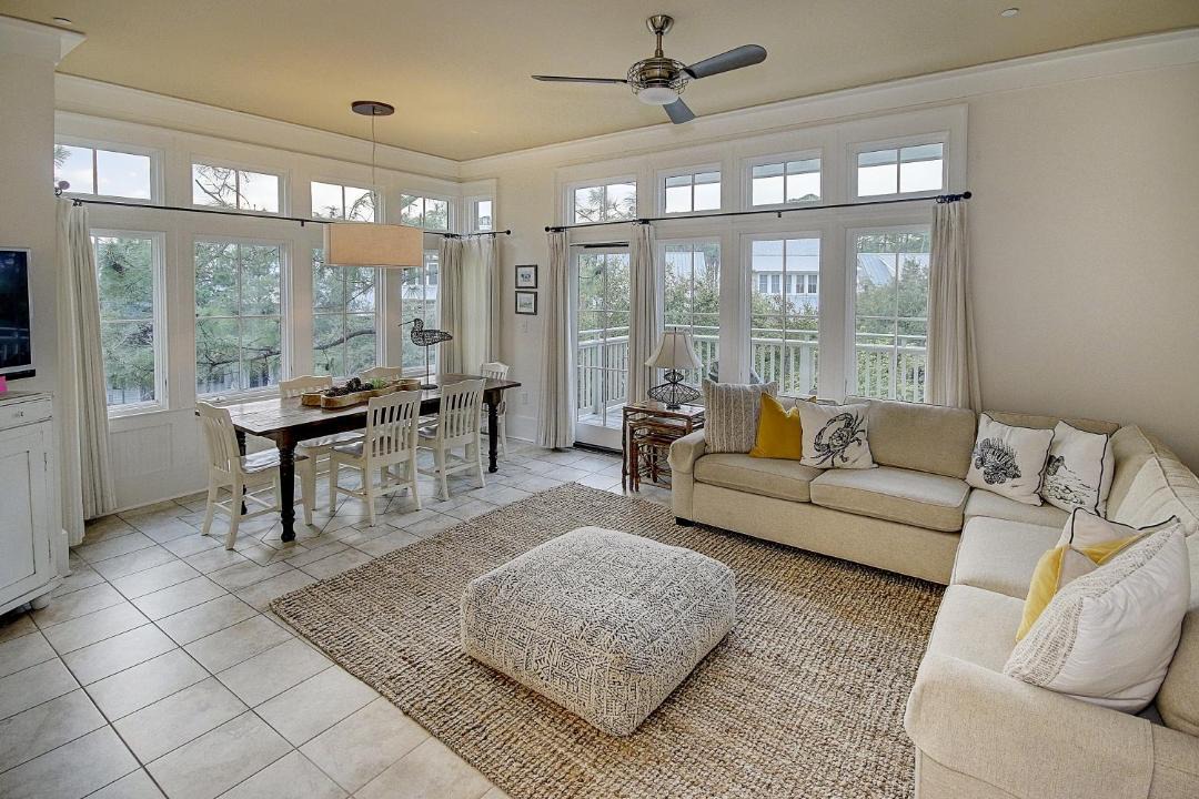 Photo of Livingroom in Beach District