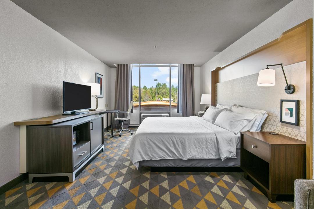 Photo of Bedroom in Lucedale