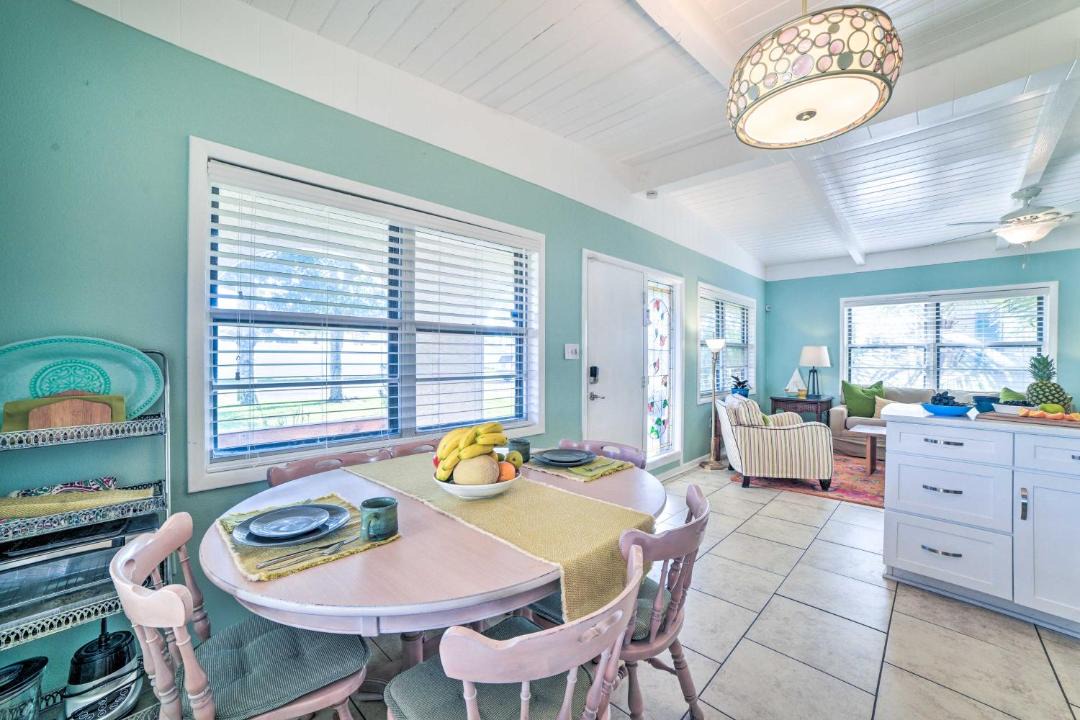 Photo of Kitchen in Laguna Beach Estates