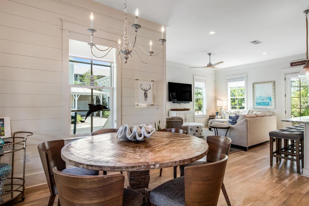 Photo of Livingroom in Lakeside at Blue Mountain Beach