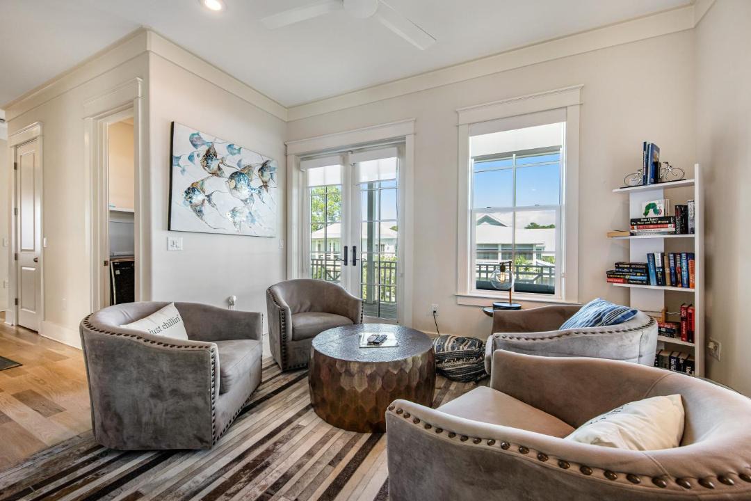 Photo of Livingroom in Lakeside at Blue Mountain Beach
