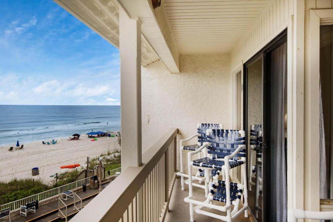 Photo of Patio Balcony in Fort Bay