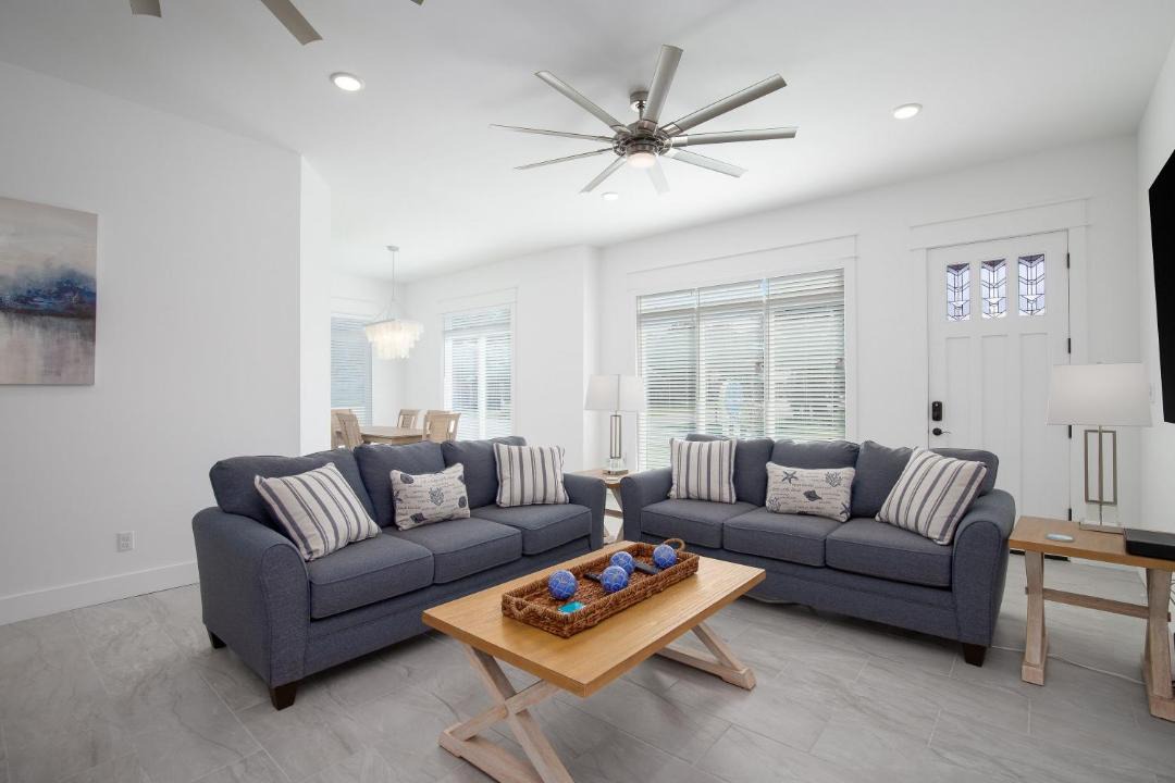 Photo of Others in Laguna Beach Estates