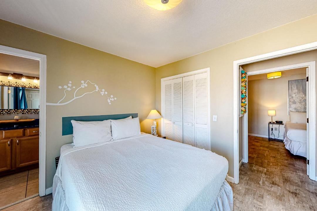 Photo of Bedroom in Holiday Isle