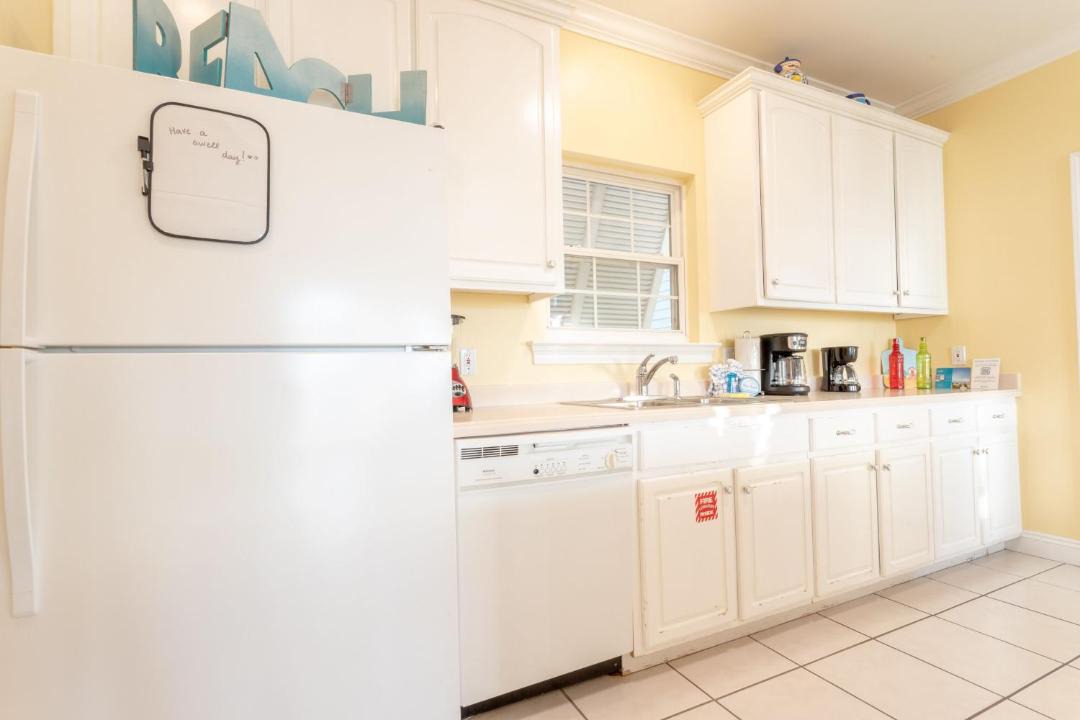 Photo of Kitchen in Lullwater Beach
