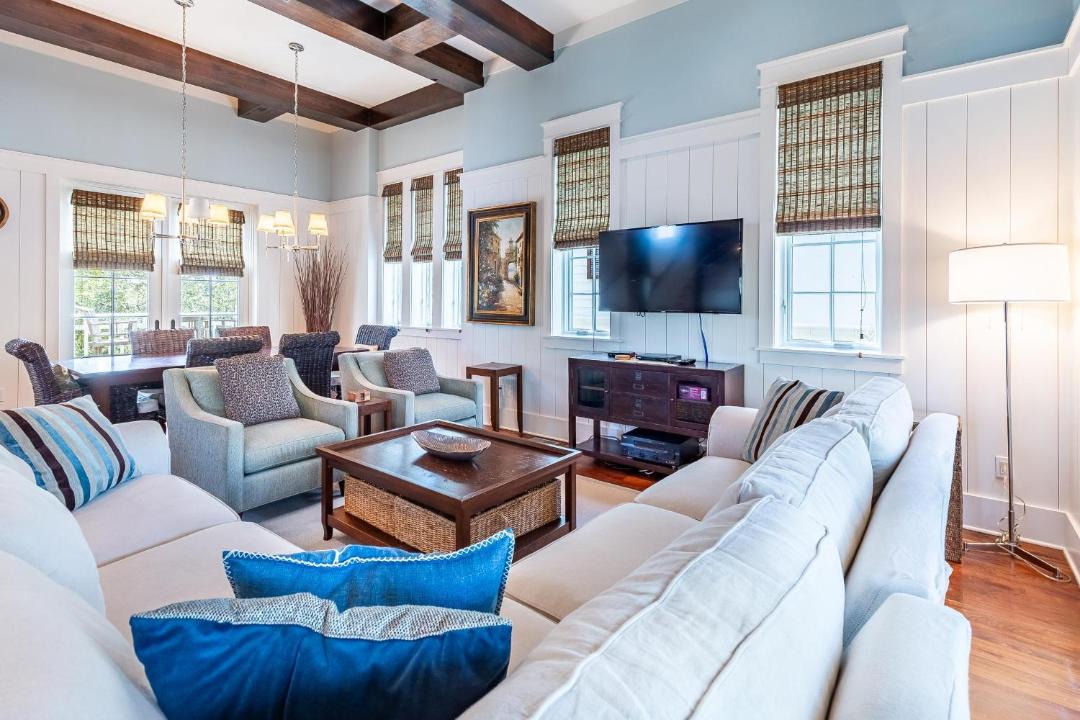 Photo of Livingroom in SeaNest Village