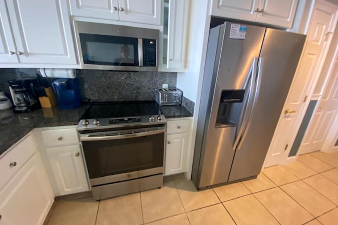 Photo of Kitchen in Lower Grand Lagoon