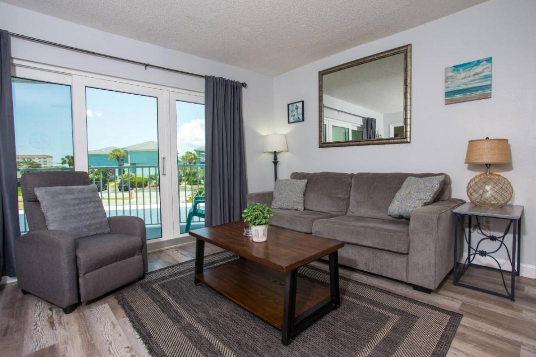 Photo of Livingroom in Fort Walton Beach
