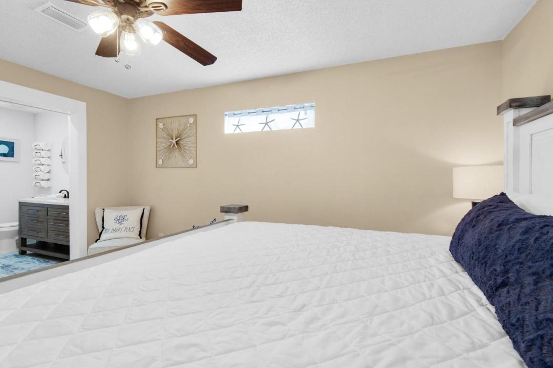 Photo of Bedroom in Lower Grand Lagoon