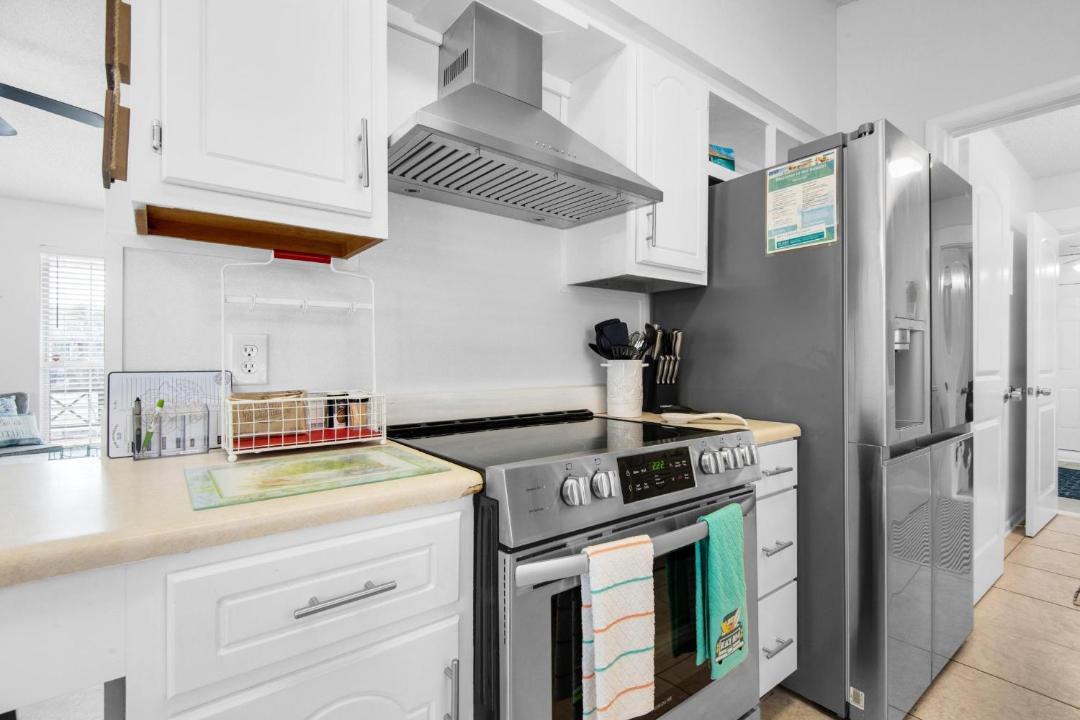 Photo of Kitchen in Lower Grand Lagoon