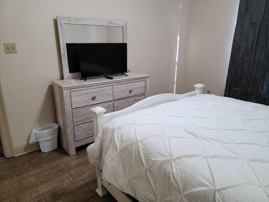 Photo of Bedroom in Pine Grove