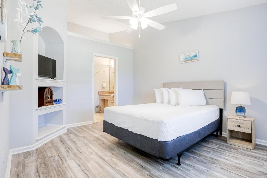 Photo of Bedroom in Riviera Beach