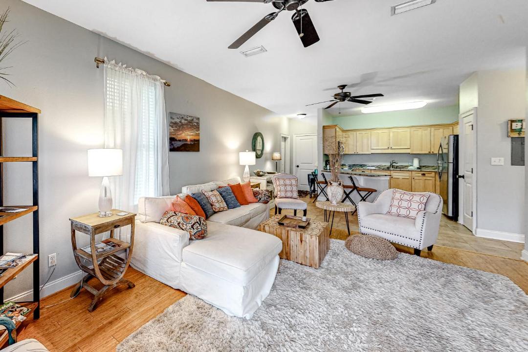 Photo of Livingroom in Dune Allen Beach