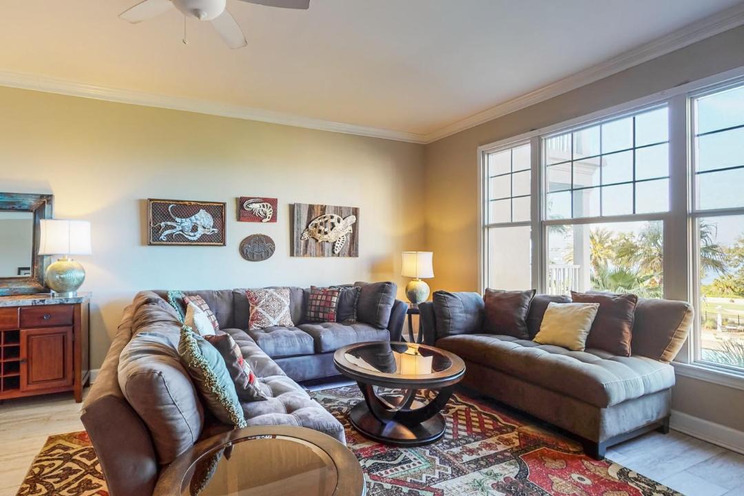 Photo of Livingroom in Upper Grand Lagoon