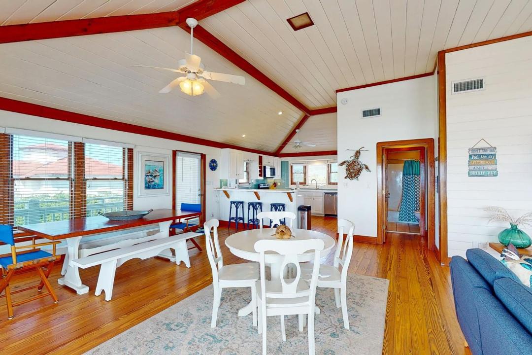 Photo of Livingroom in Sea Palm Village