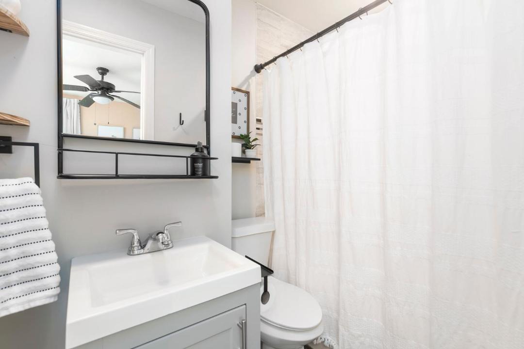 Photo of Bathroom in Crestline Heights
