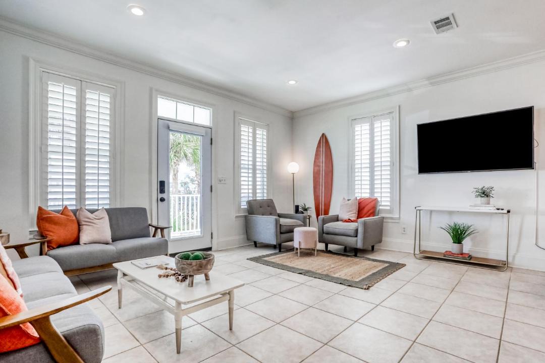 Photo of Livingroom in Mexico Beach