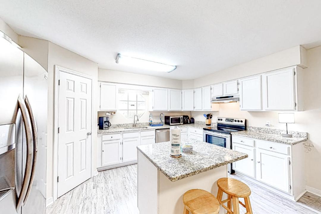 Photo of Kitchen in Ono Island