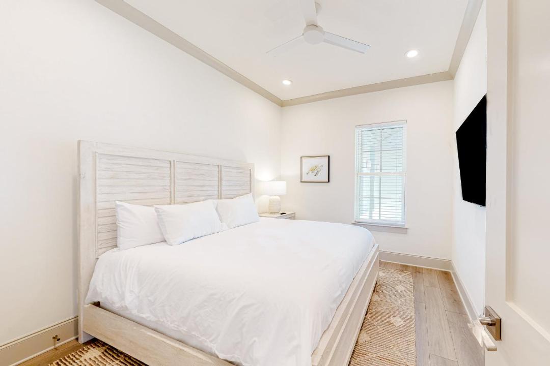 Photo of Bedroom in Dune Allen Beach
