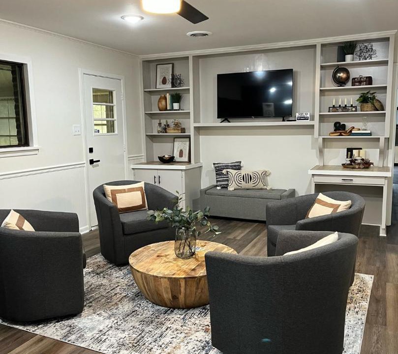 Photo of Livingroom in Grambling