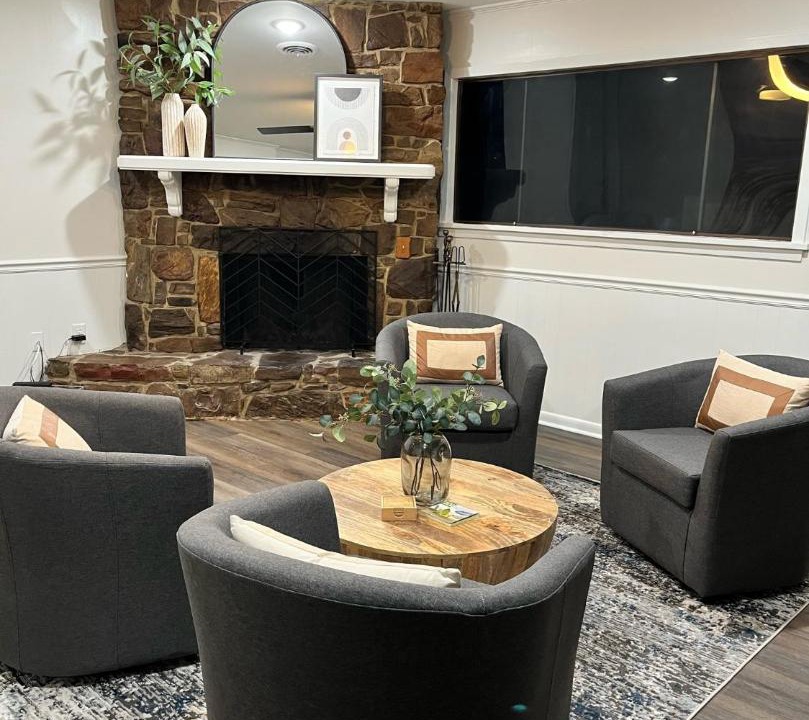 Photo of Livingroom in Grambling