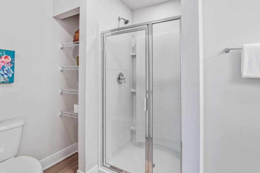 Photo of Bathroom in Thomas Drive