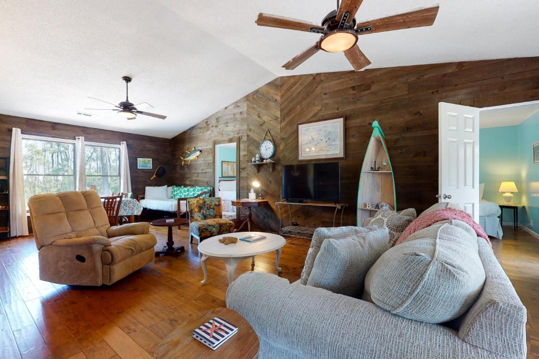 Photo of Livingroom in East End