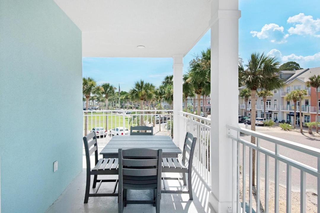 Photo of Patio Balcony in Gulf Place