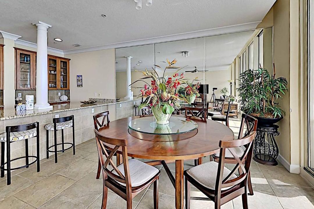 Photo of Livingroom in Pensacola Beach
