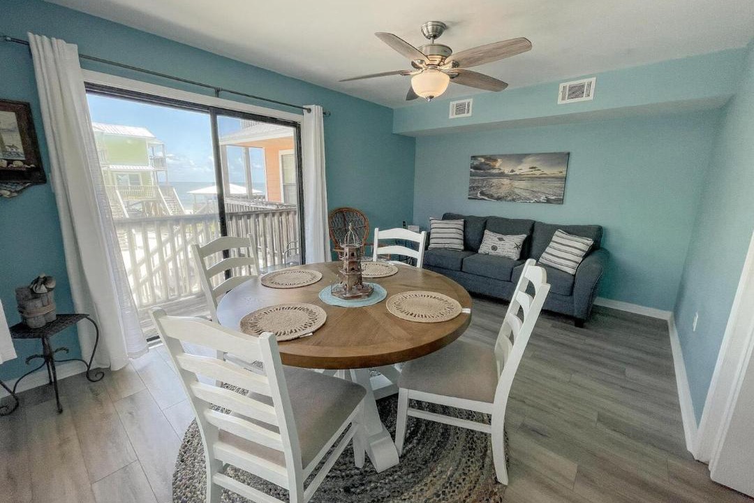 Photo of Livingroom in Dauphin Island