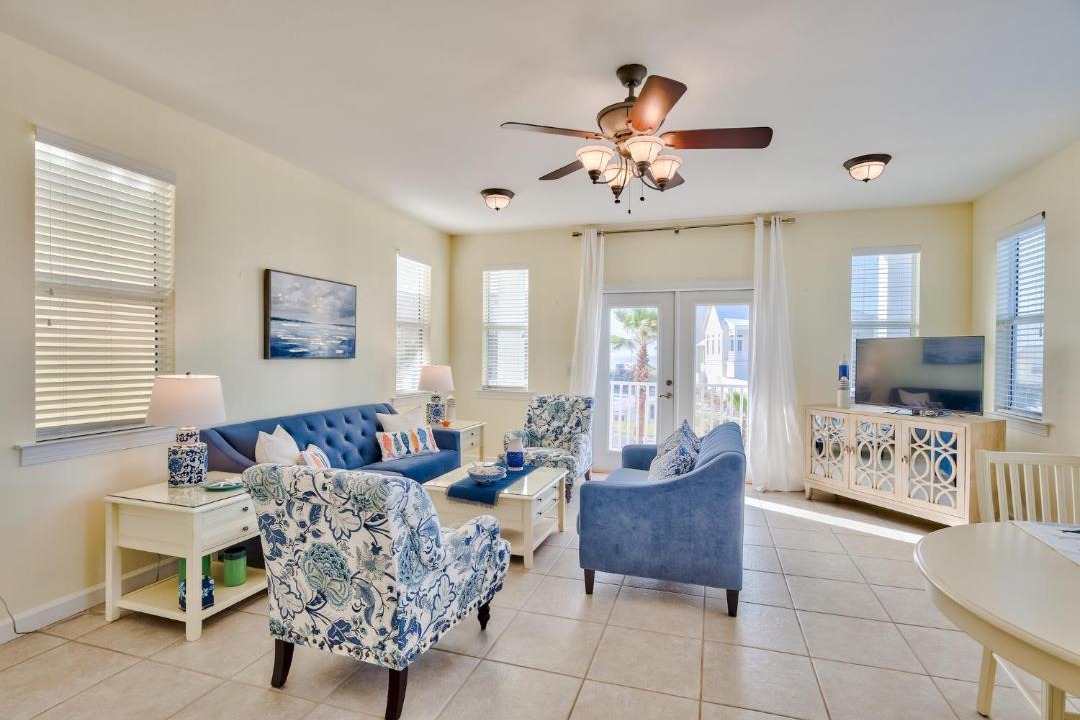 Photo of Livingroom in Dune Allen Beach